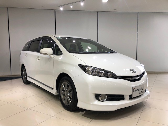 Toyota Wish facelift for 2012 on sale in Japan  paultanorg